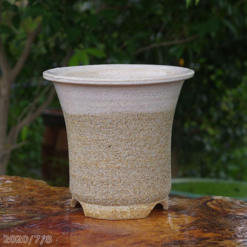 雪景色色くず屋 陶器製小屋　添配 山野草飾りの添　高さ6センチ 信楽焼 植木鉢 陶器 選べる 雪割草鉢（楽風大深） 灰白上下掛分け 6号