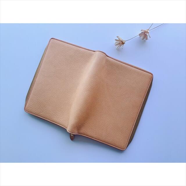 Brelio/ブレイオ　ミネルバ　バイブル　ラウンドジップ　20ミリ Brelio/ブレイオミネルババイブルラウンドジップ20ミリ