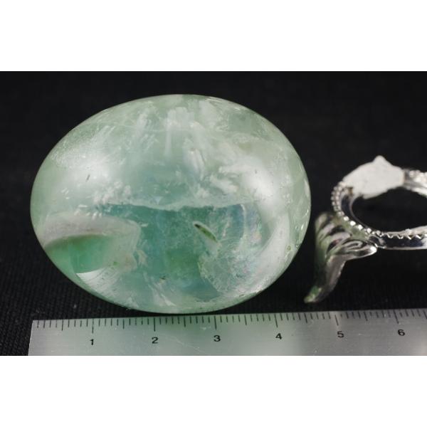 フローライト（蛍石）卵型磨き石 99g /fr-18 : 天然石専門店名取