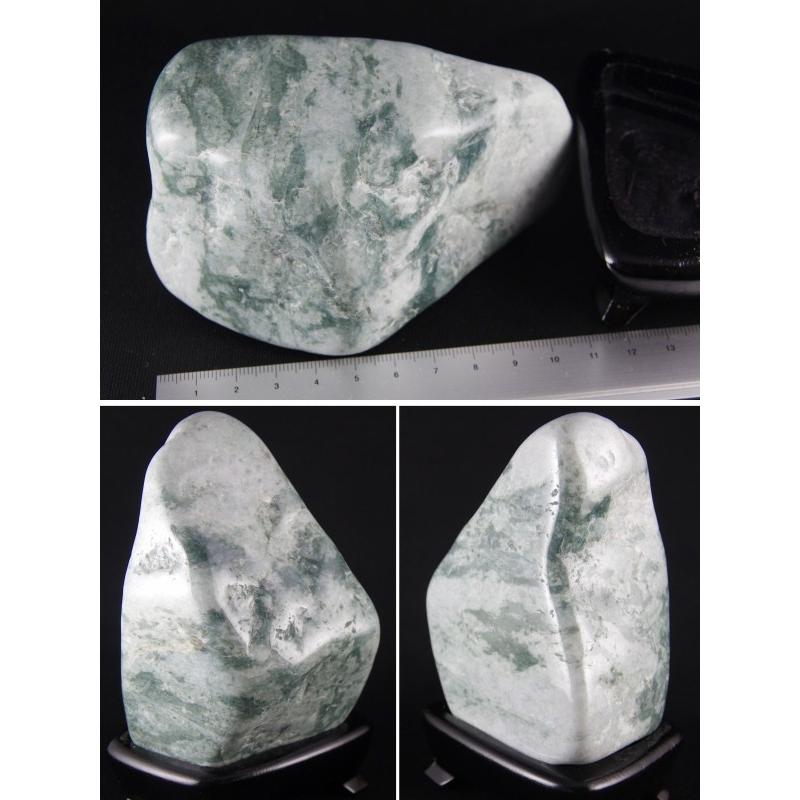 糸魚川翡翠原石　磨き石　水晶　観賞石 糸魚川産翡翠原石 磨き 770g/jad-12 : 天然石専門店名取貴石