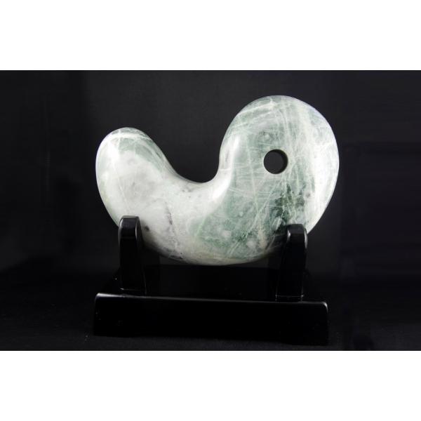 糸魚川産翡翠 特大勾玉 3．3kg ／jad-magaitoi7 : 天然石専門店名