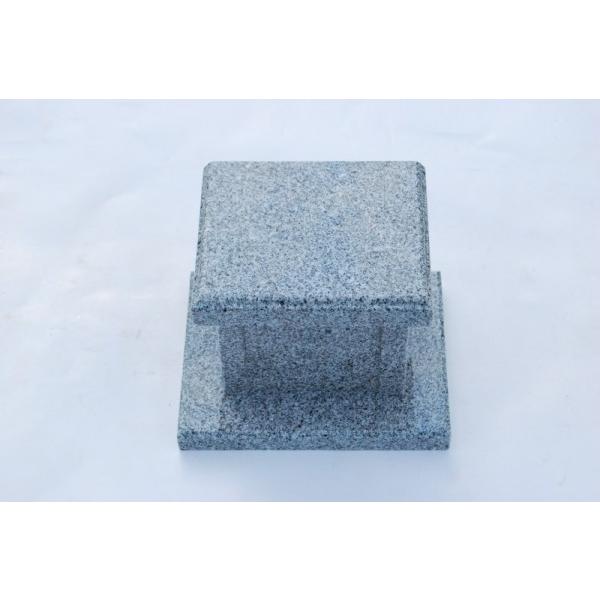 ペット用墓石(御影石)★006　幅20cm奥行き25cm高さ18.5cm　字彫あり（21〜30文字まで）_1