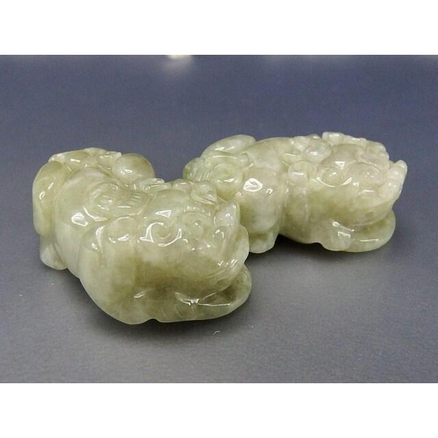 ひすい本翡翠ジェダイトヒキュウ彫り貔貅ペア天然石置物財運風水物より