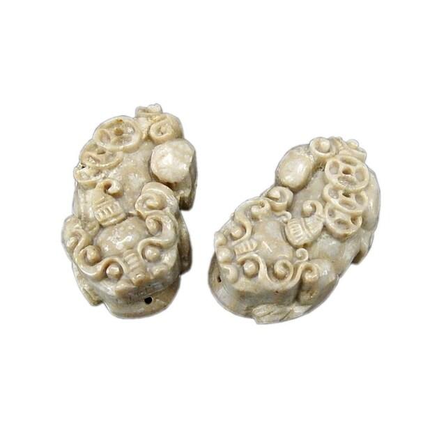 菊花石化石天然石金銭三枚ヒキュウ彫刻品置物ペンダントトップ風水物