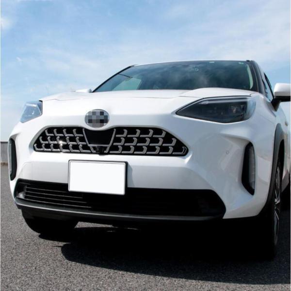 新型 ヤリスクロス フロントグリル ガーニッシュ 鏡面仕上げ グリッド