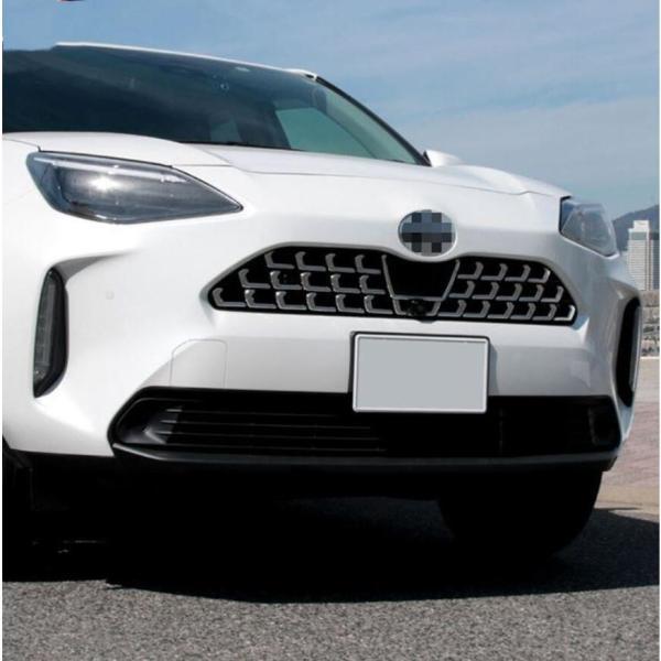 新型 ヤリスクロス フロントグリル ガーニッシュ 鏡面仕上げ グリッド