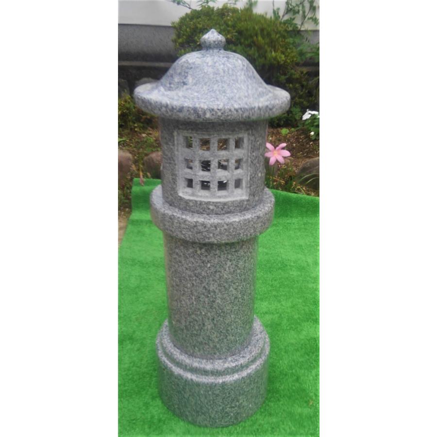 青御影石 灯篭 高さ66cm 一基 ローソク立 設置用セメント接着剤付き 石灯篭 庭園灯篭 灯ろう 燈明灯 石長石材 通販 Yahoo ショッピング