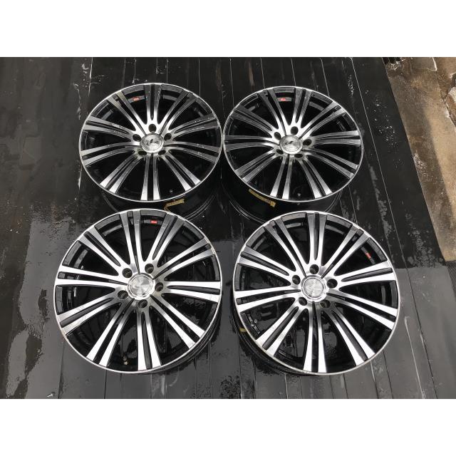 値下げ！ LEONIS 18x8J PCD114.3 5穴
