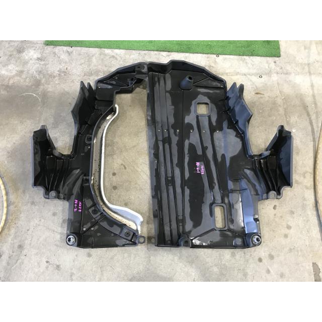 プリウス DAA-ZVW51 アンダーカバー Aツーリングセレクション 3T7