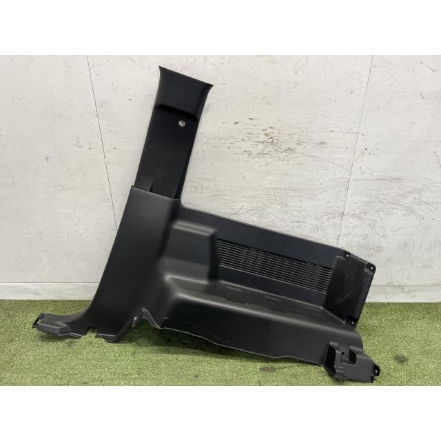 ジムニー 3BA-JB64W クォータートリム右 XC 4WD 76270-77R00-5PK 内張 