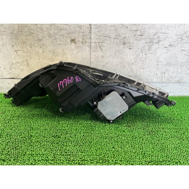 カムリ DAA-AXVH70 右ヘッドランプASSY Gレザーパッケージ 218 81145-33E70 CPU付iskwshoutenの画像