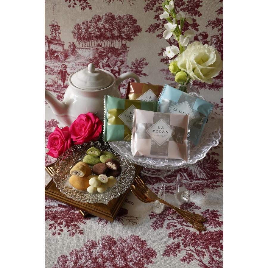 銘品美品】西陣老舗機元「植山茂八織物」白地 唐織刺繍 紋織「花喰い鳥