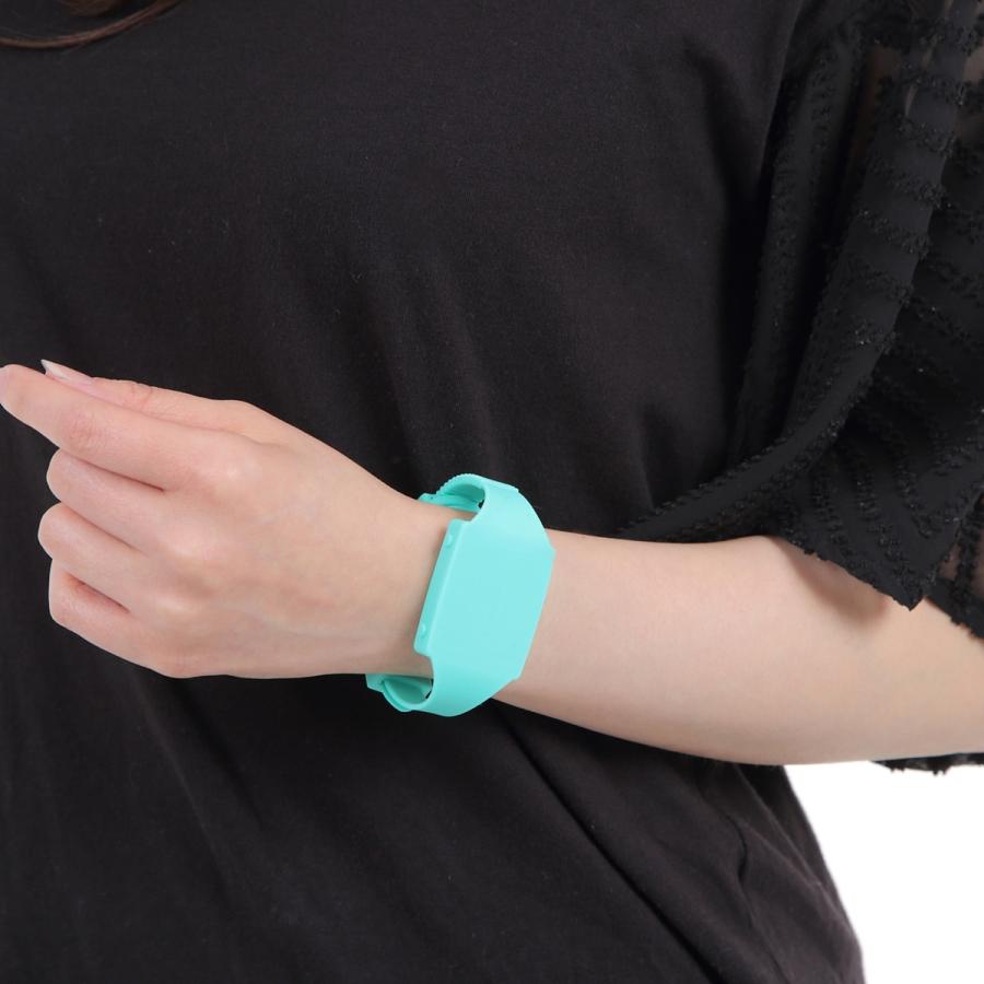 触感時計『タック・タッチ』　腕時計型　カラー：ハテルマ・マリンブルー（沖縄、波照間島のニシ浜の海の色） |  | 06