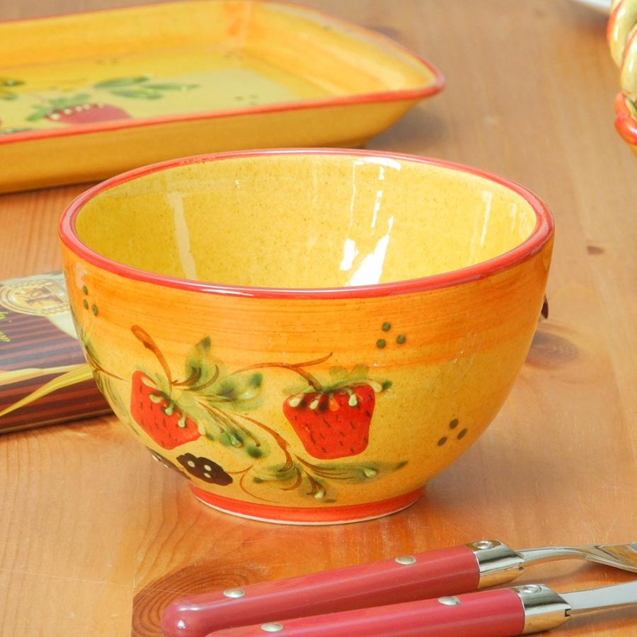 ポルトガル製 手描き 陶器 13cm 小鉢 ストロベリー柄 いちご柄 カフェ