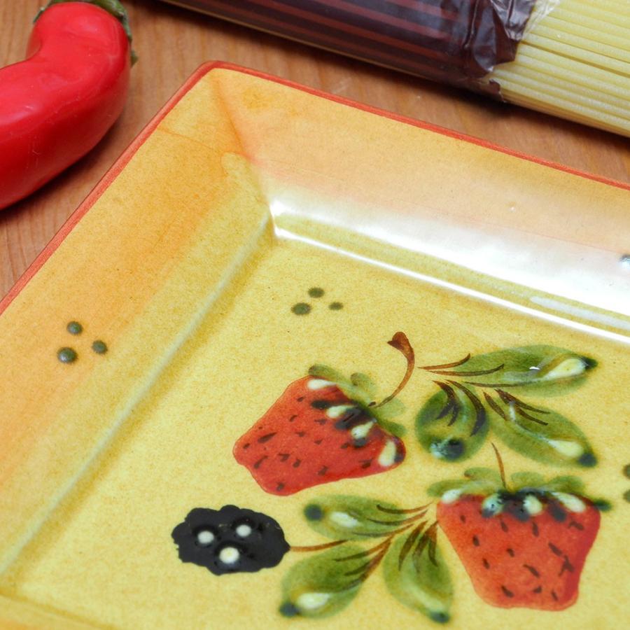 ポルトガル製 パン皿 スクエアプレート（15cm角） おしゃれ 取り皿 手描き ブラックベリー いちご柄  角皿 洋食器 南欧雑貨 pfa-3fs |  | 03