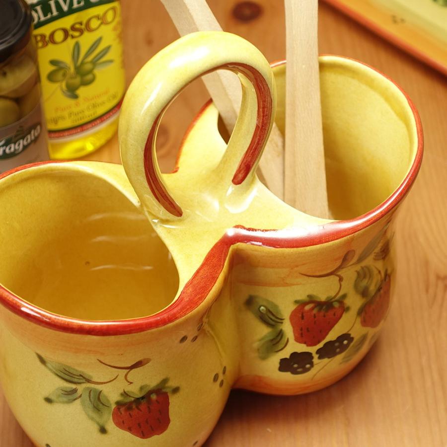 ポルトガル製 食器 手描き ストロベリー 柄 カトラリー スタンド スプーン フォーク立て キッチン 収納 高さ21cm おしゃれ かわいい イチゴ pfa-44fs |  | 02