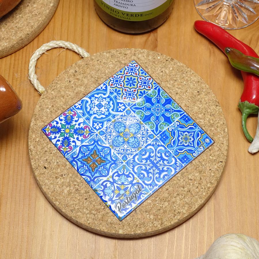 ポルトガル製 ポットプレート 16cm 丸形 鍋敷き アズレージョ柄 カラフル 耐熱 絵タイル コルク 食器 テーブルウエア トリベット お土産 pmc-ca |  | 01
