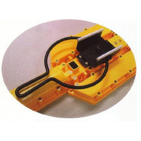 マルチアロ−　コーン取付　赤色発光 |  | 03