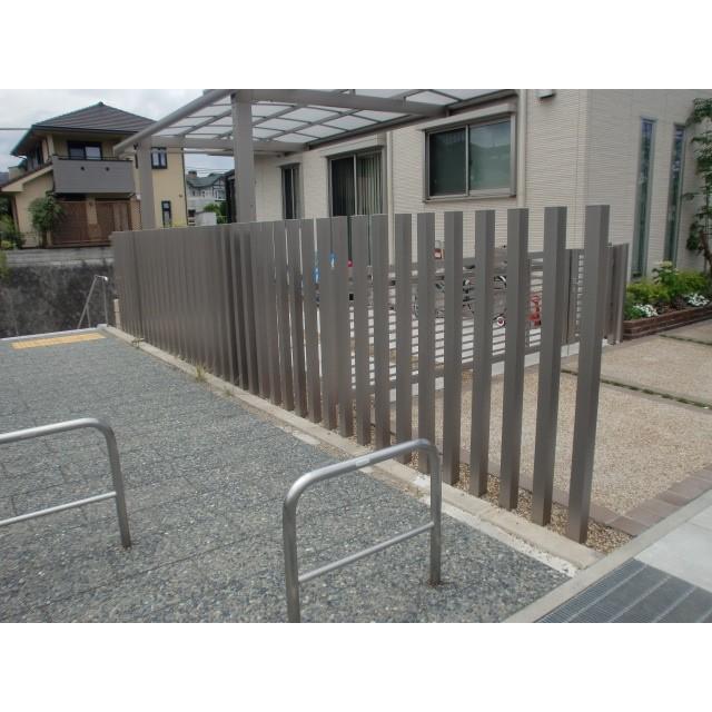 アルミ角柱 75角L1883mm 厚み1.3mm シルバー キャップ1個付 フェンス
