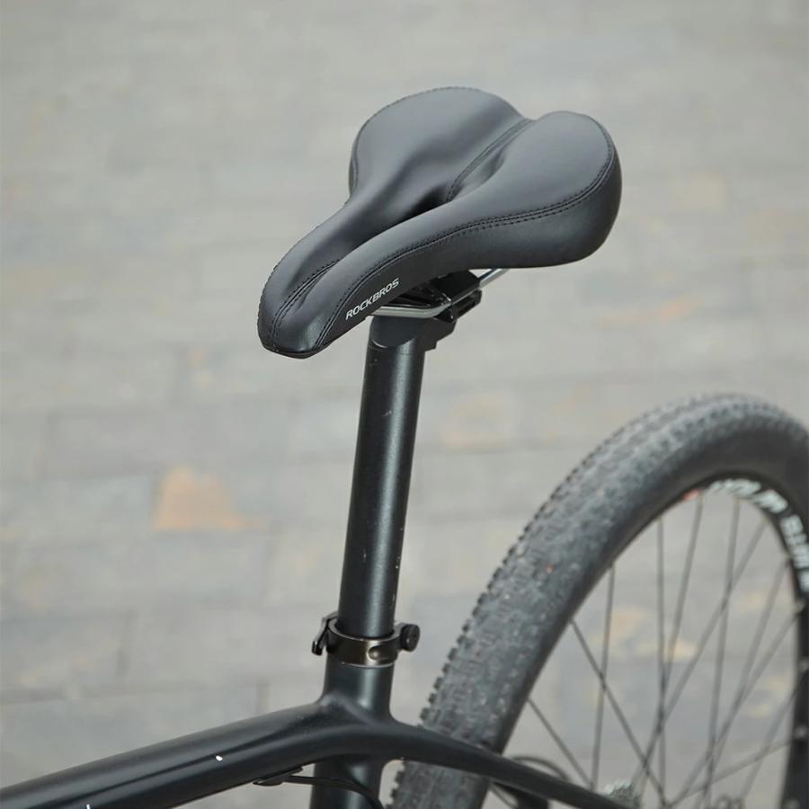 ROCKBROS 穴あきサドル スチールレール ブラック 自転車用