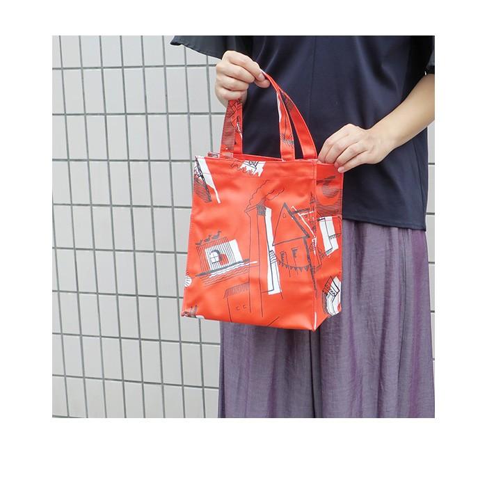 わけあり50 Off コーティングトートs たてもの レッド ビニールコーティング トートバッグ 人気 北欧風 買い物 トートバッグ ランチバッグ ミニバッグ Bg Coat S Tate Re Isso Ecco Yahoo 店 通販 Yahoo ショッピング