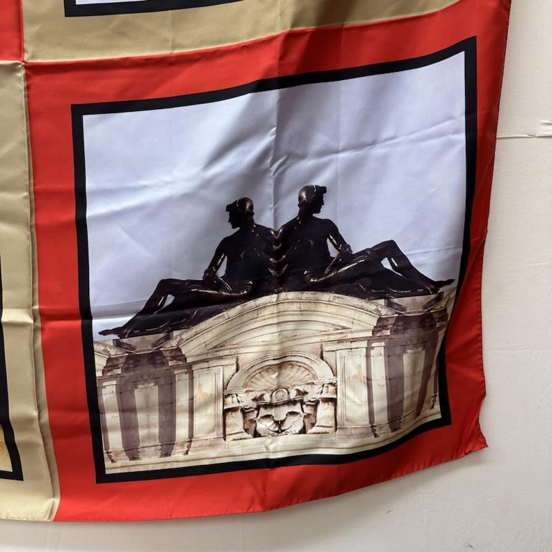 バーバリー ストール一般 ストール Large Scarf Scarf モンタージュ プリント オーバーサイズ スクエア シルク 【モヘヤシルクニットトライアングルストール】 スカーフ 10092058