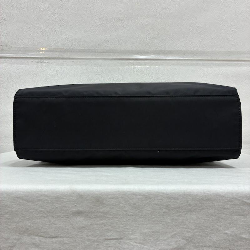 agnes b. アニエスベー ボヤージュ ナイロン レザー ロゴ型押し