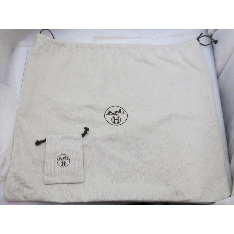 HERMES エルメス リンディ34 エトープ系xシルバー金具 □K刻印 HERMES エルメス リンディ34 エトープ系xシルバー金具 □K刻印