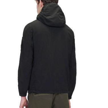 セールの人気商品 C.P.COMPANY (シーピーカンパニー)　フードシャツジャケット　ナイロン100％　フラットナイロン素材　天然素材の様な起毛感　撥水、オリジナル素材 　送料無料