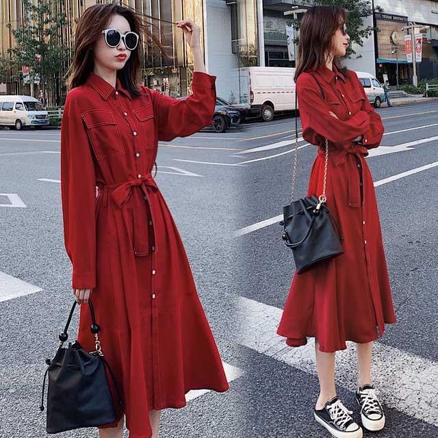 赤の長袖ロングワンピース