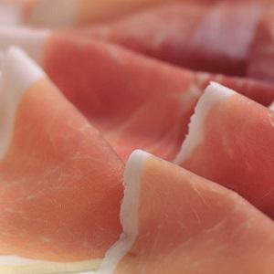 パルマ産生ハム（骨なし・TANARA社） 1本 6〜7kg【不定貫kgあたり4，000円】：冷蔵便 