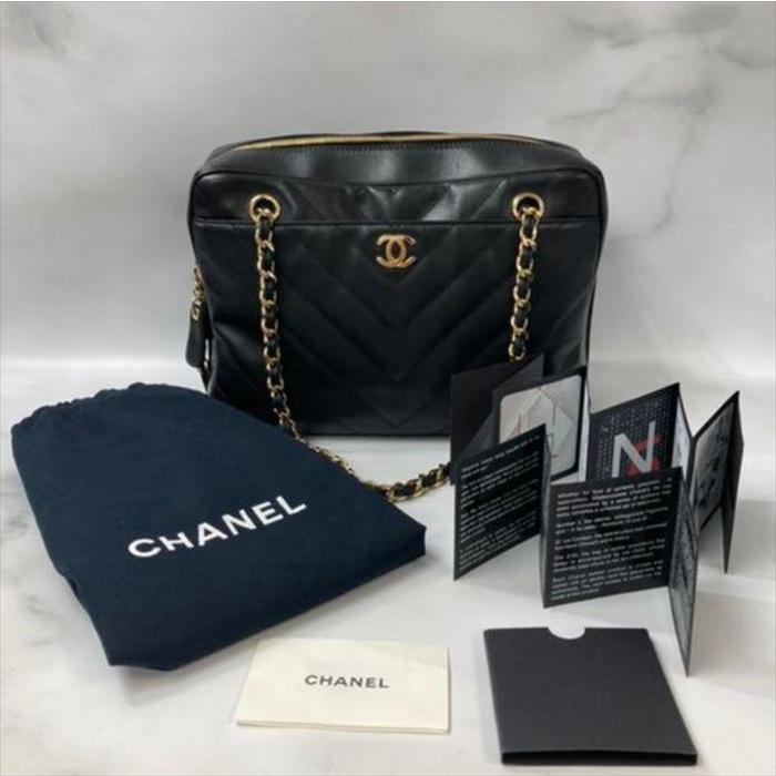 CHANEL 【中古】 CHANELシャネル Vステッチ チェーンショルダーバッグ  