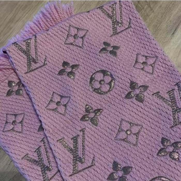 LOUIS VUITTON 【中古】 ルイヴィトン エシャルプ ロゴマニア LOUIS VUITTON 【中古】 ルイヴィトン エシャルプ ロゴマニア