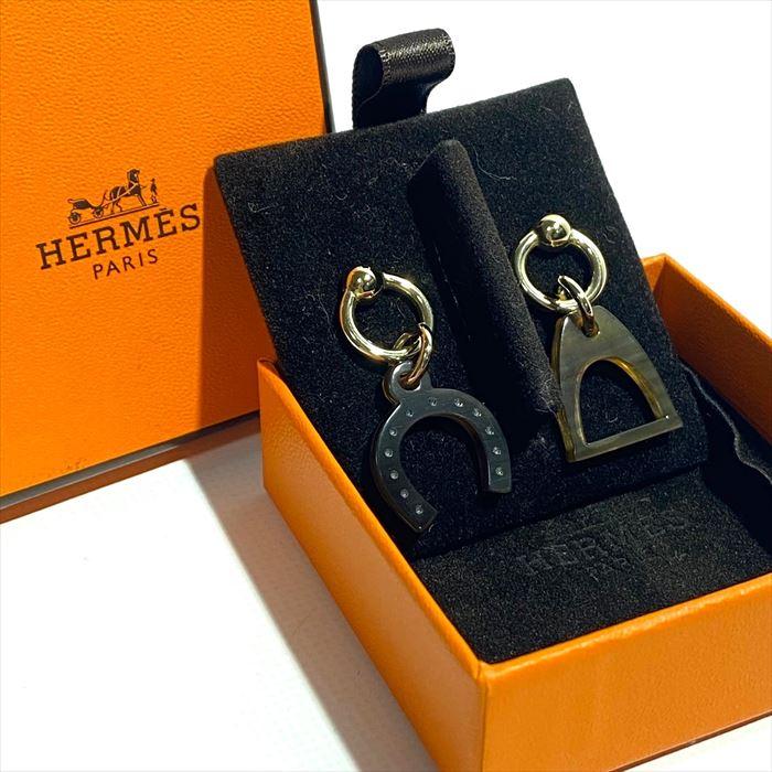 エルメス アミュレット ピアス 美品 笑わせる エルメス アミュレット ピアス 美品 笑わせる
