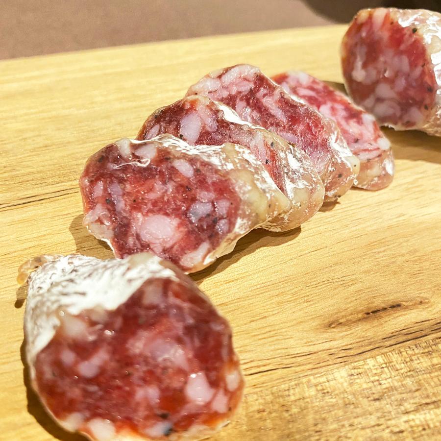 サラミ カサデモン社 フエ エクストラ 160g スペイン カタルーニャ産 白カビサラミ おつまみ 前菜 酒の肴 Ttm M2309 イタリア屋タニーチャ2 通販 Yahoo ショッピング