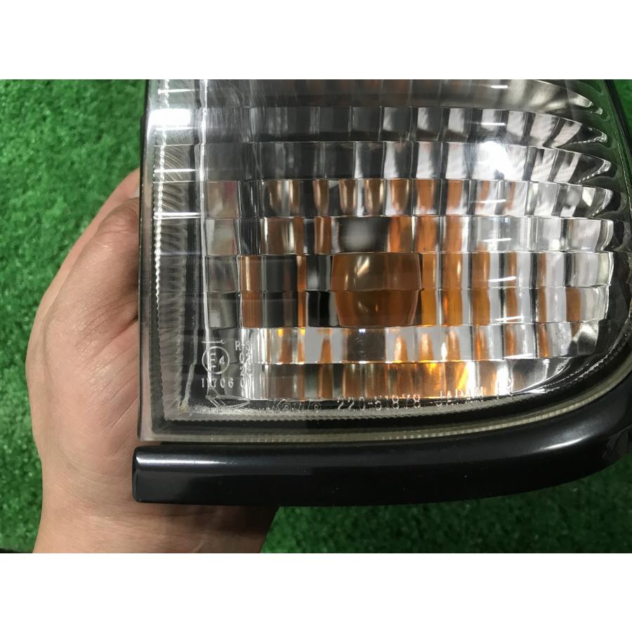 J111Gテリオスキッド 純正テールランプ右 KOITO220-51878 23-4242 YS4