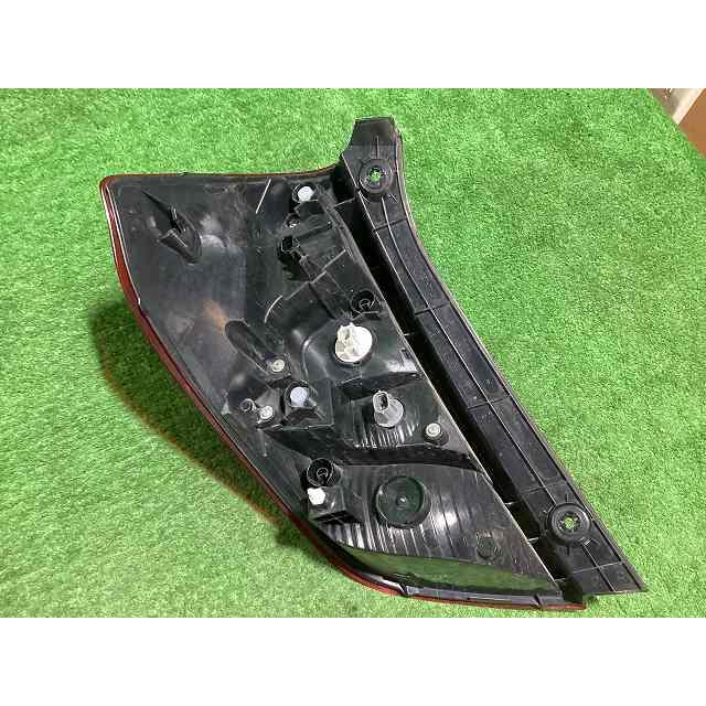 フィット ホンダ 純正 GK4 LED テールランプ テールライト 右