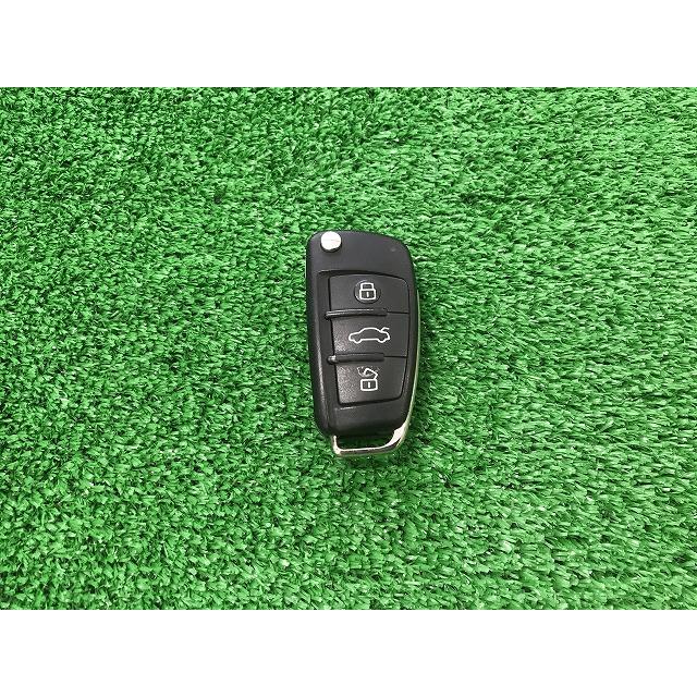 Audi（アウディ） スマートキー リモコンキー 3ボタン 赤ランプ点灯OK 