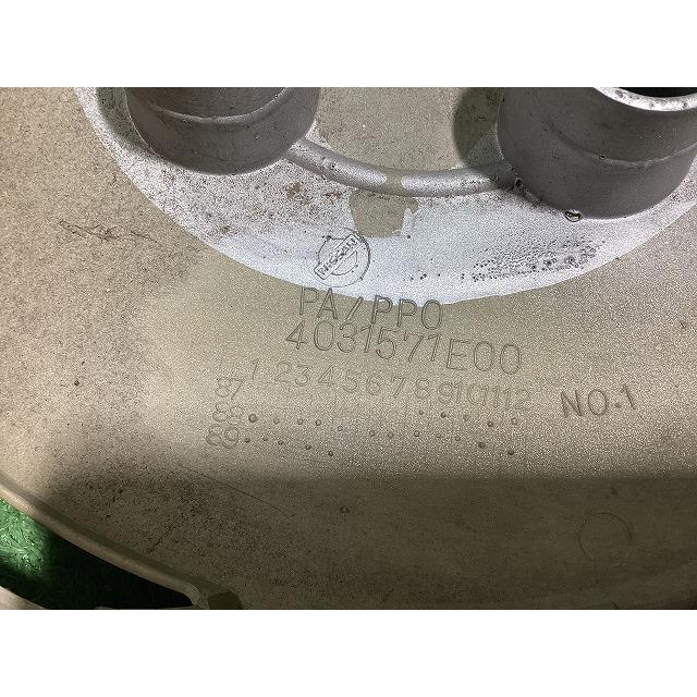 日産（NISSAN） 純正 14インチ ホイールカバー ホイールキャップ 4枚