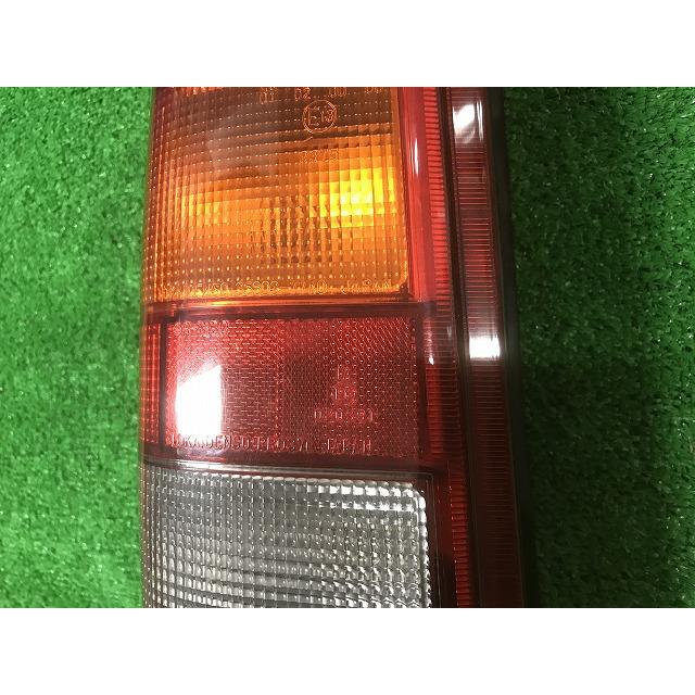 マツダ（Mazda） 純正 スクラムバン DG52V テールランプ テールライト