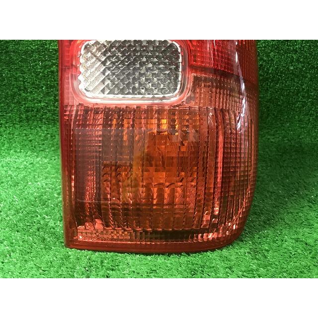 RAV4 ACA20W トヨタ RAV4 テールランプ テールライト 右 イチコ42-26
