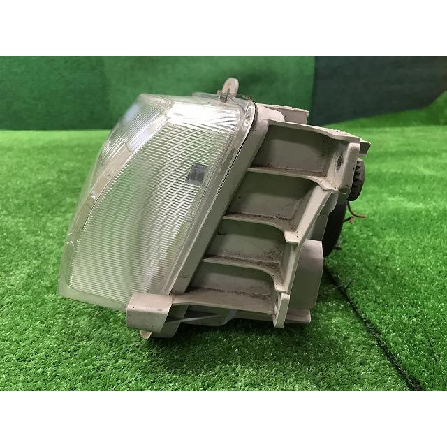 トヨタ（TOYOTA） ST198V カルディナバン ハロゲン ヘッドランプ