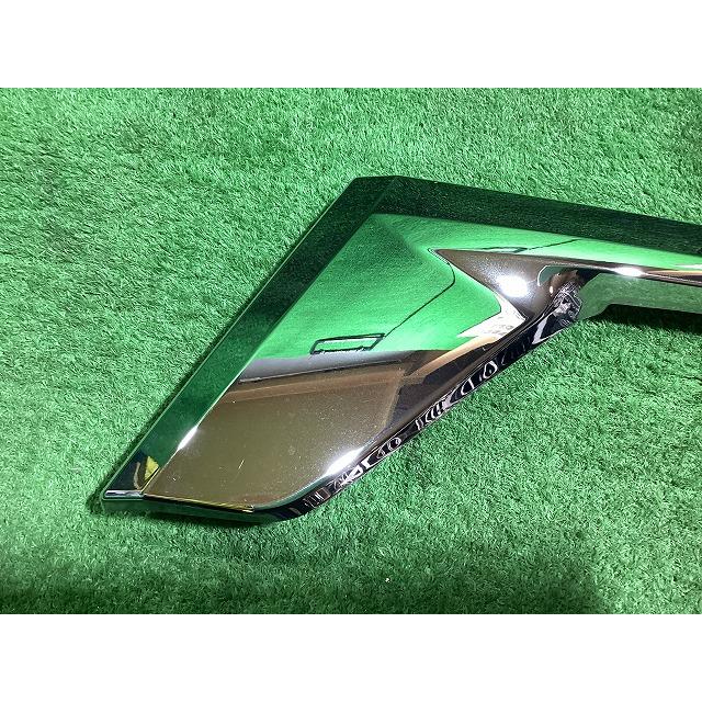 ランドクルーザー トヨタ 純正 ランクル 200 後期 ヘッドライトメッキ