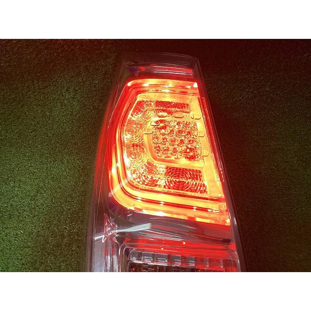 三菱（MITSUBISHI） ミツビシ 純正 B11A ekスペース LED テールランプ 