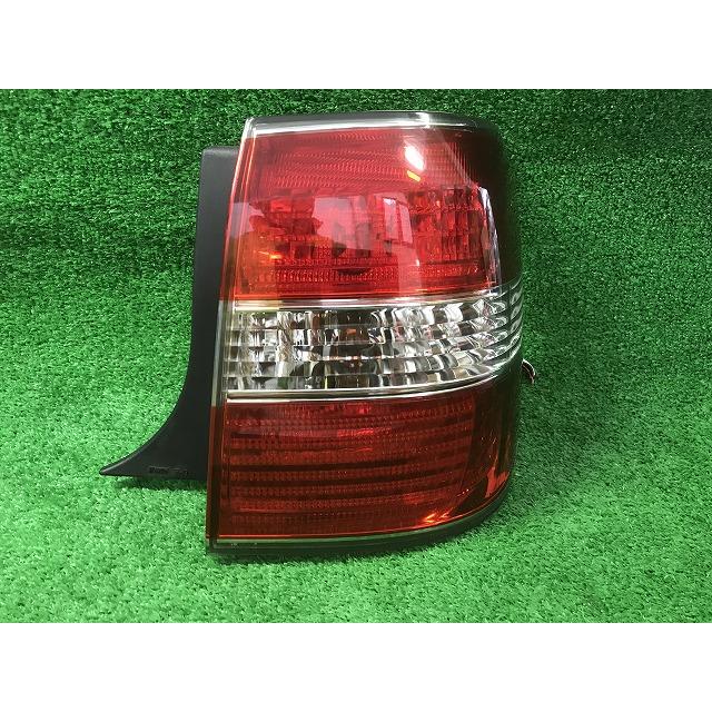 トヨタ（TOYOTA） JCG15 ブレビス テールランプ右 Rフォグ付 コイト51