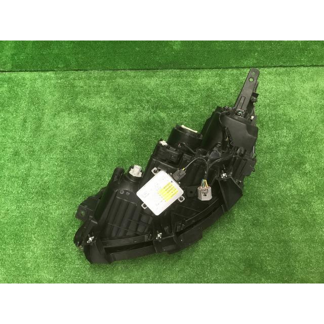 ビアンテ CCEAW HID ヘッドランプ ヘッドライト 右 スタンレーP8161
