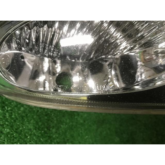 トヨタ（TOYOTA） JCG15 ブレビス 純正 フォグランプ フォグライト右