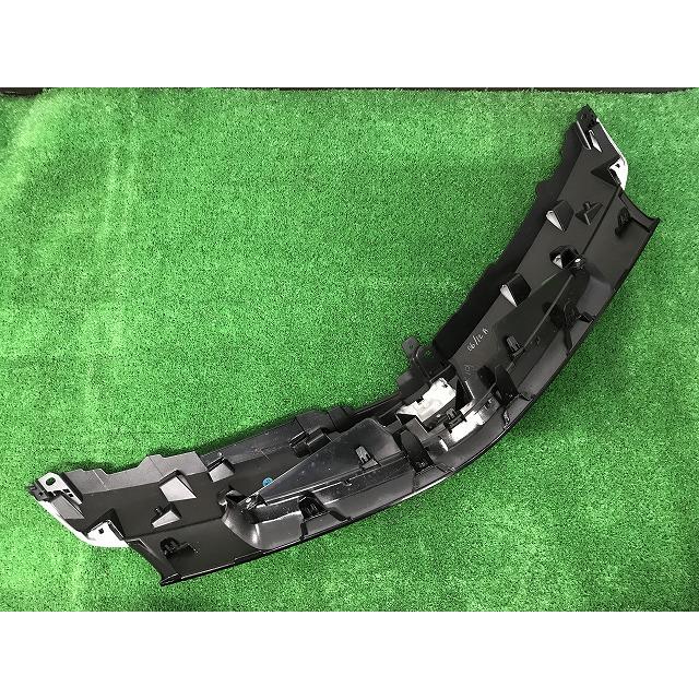 エスティマ フロントグリル ラジエーターグリル53152-28030 シルバー エスティマ ACR50W 55 エスティマ フロントグリル 53152-28030 YS7 GS