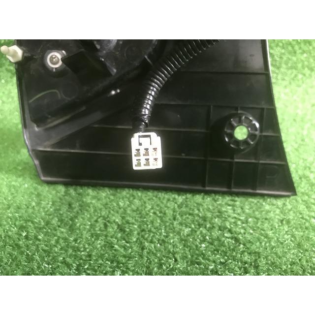 N-WGN エヌワゴン JH4 LEDテールランプ テールライト 右 スタンレー