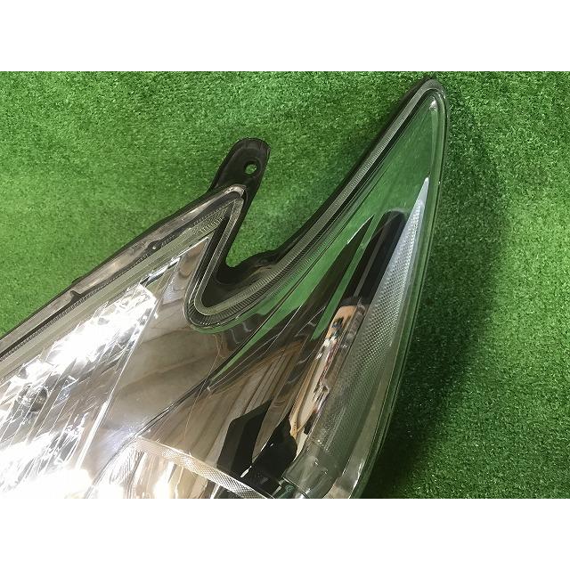 プリウス ZVW30 プリウス 純正 ハロゲンヘッドランプ ヘッドライト左